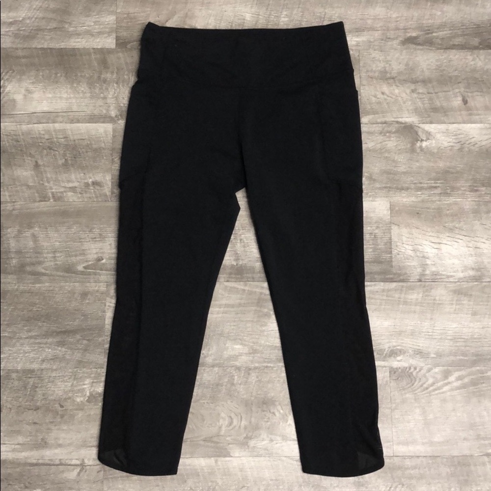 Athleta Black Large Capris with mesh sides